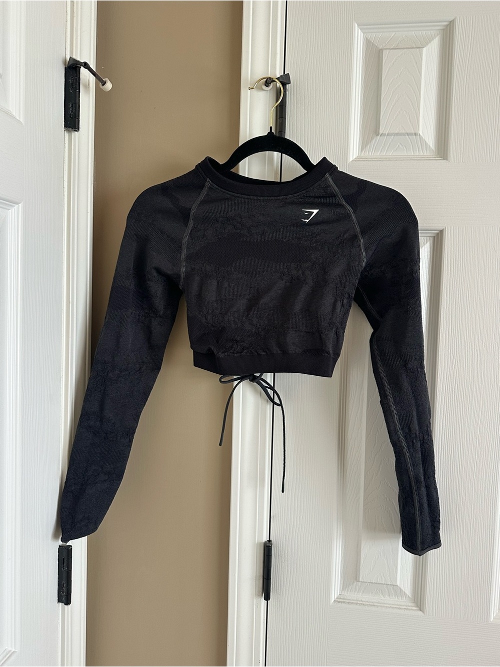 Gymshark Black Cropped Long-Sleeve Drawstring Seamless Top